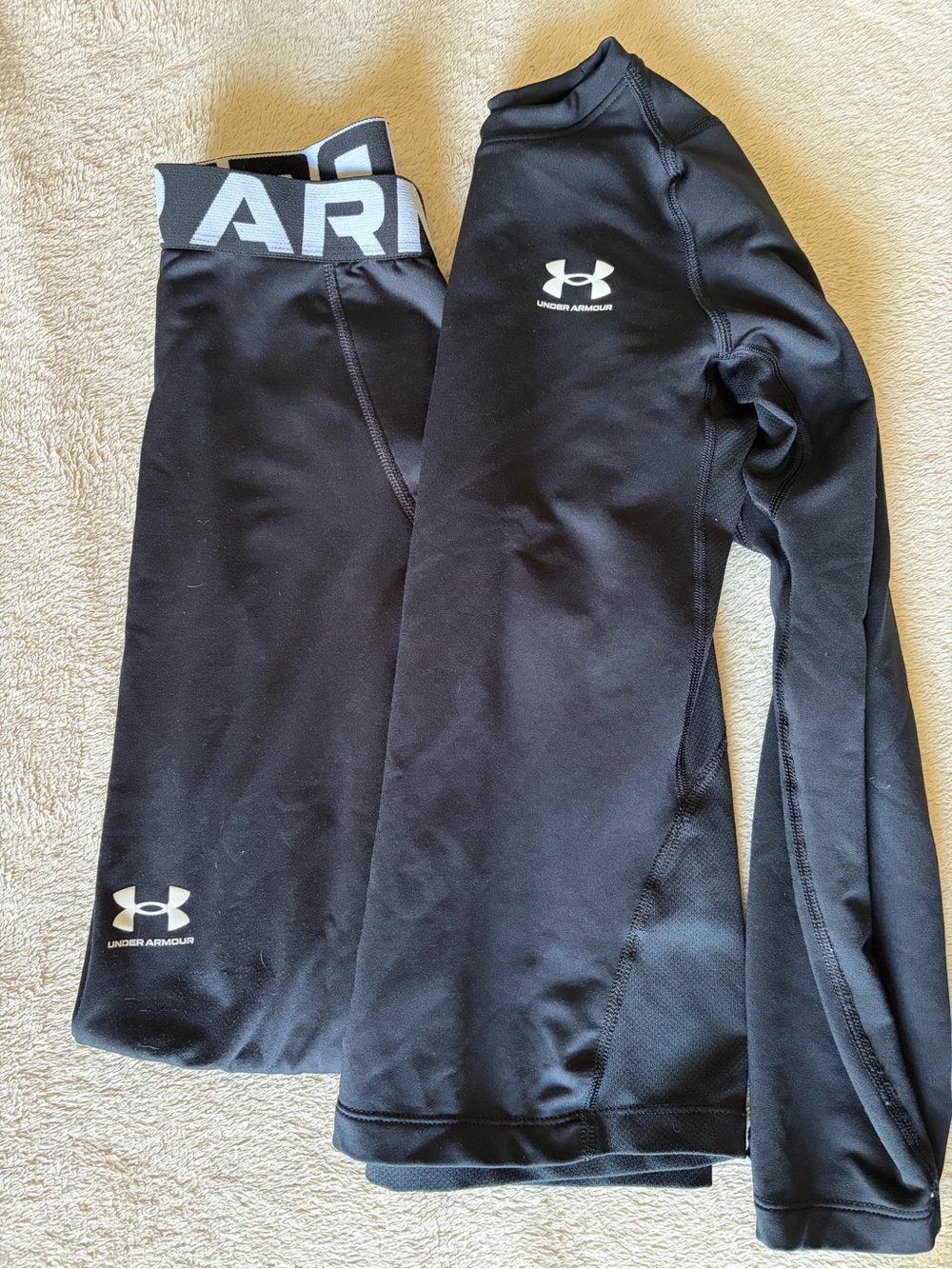 Boys Under Armour cold gear set